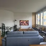 Appartement Metro Commerce 75015