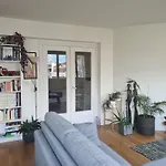 Appartement Metro Commerce 75015