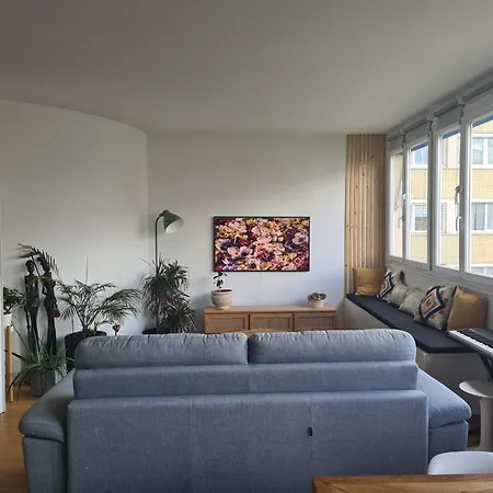 Apartment Metro Commerce 75015 Paris